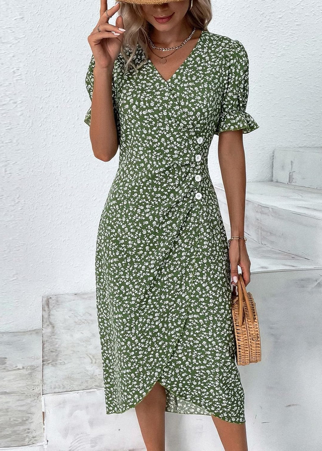 Sophie ~ Robe midi fleurie à manches courtes