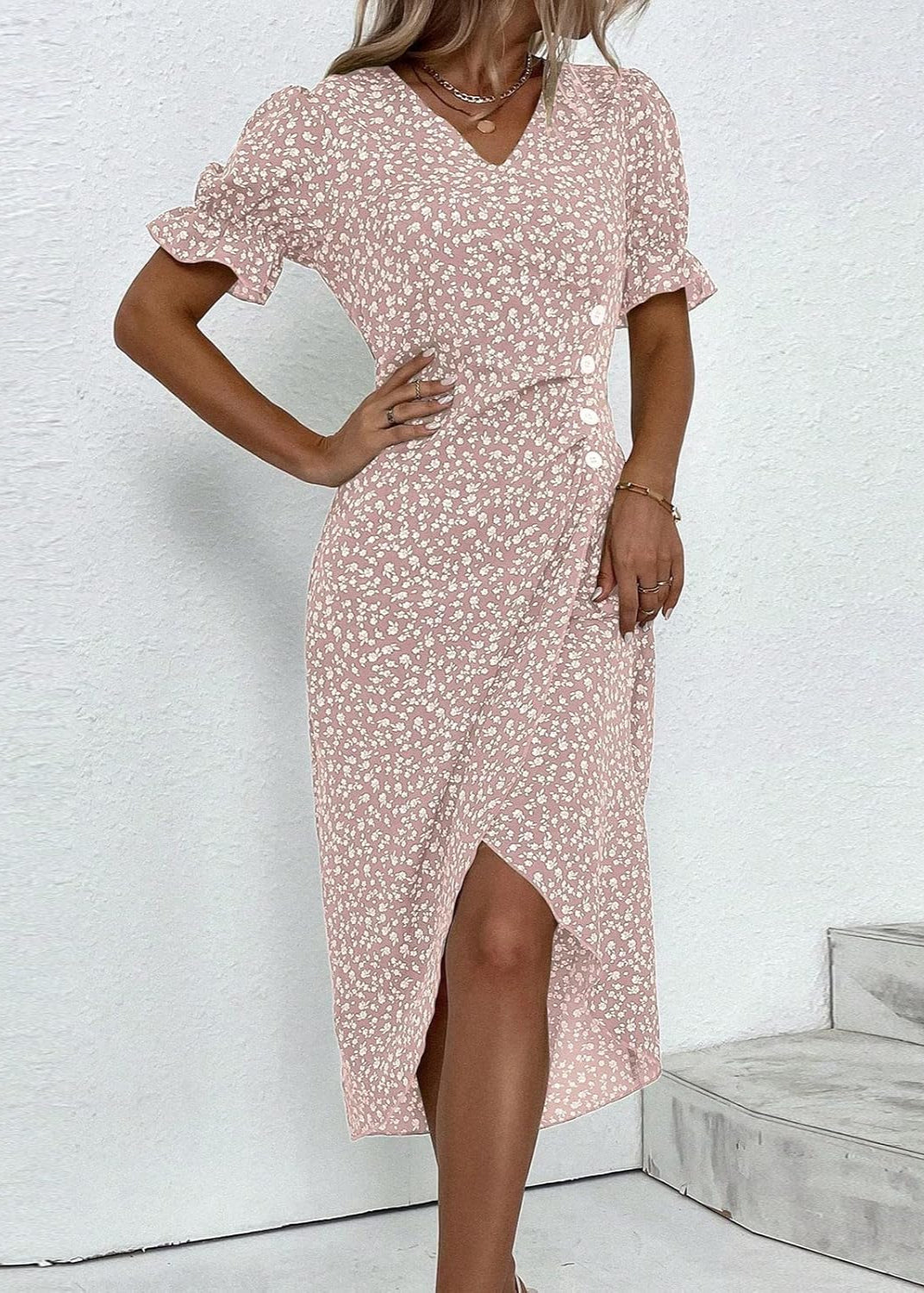 Sophie ~ Robe midi fleurie à manches courtes
