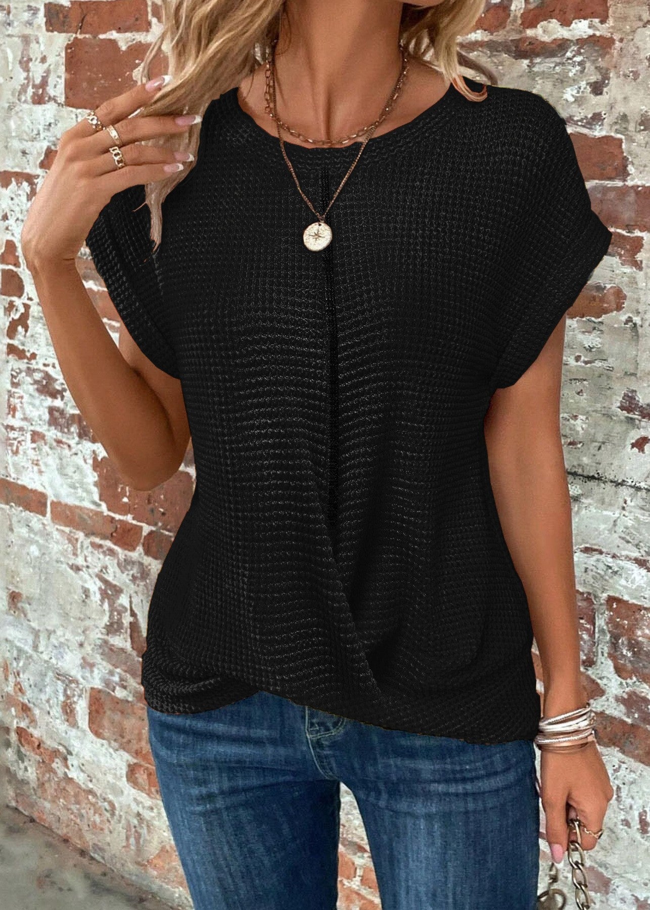 Adèle ~ Blouse élégante à col rond